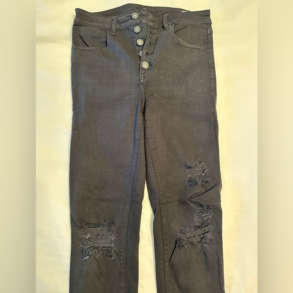 AE Black Distressed Super Hi Rise, Next Level Stretch Jeans, 6 R - Picture 4 of 8